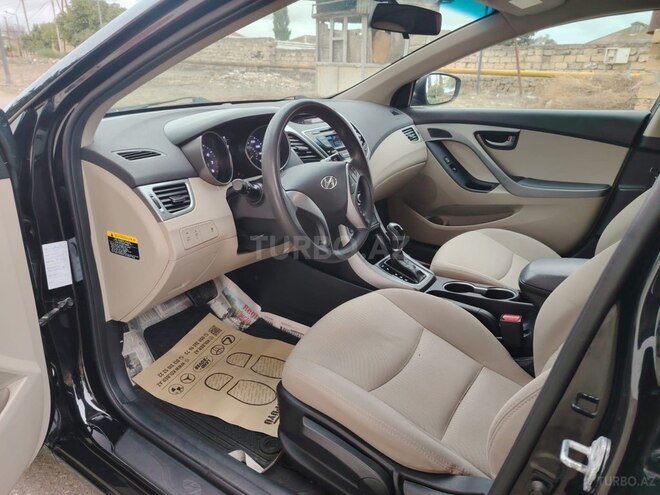 Hyundai Elantra 2015, 99,000 km - 1.8 l - Bakı