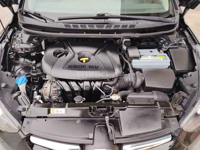 Hyundai Elantra 2015, 99,000 km - 1.8 l - Bakı
