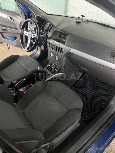 Opel Astra 2006, 286,864 km - 1.4 l - Qusar