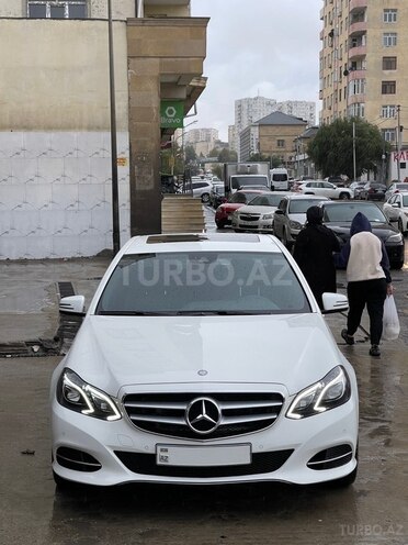 Mercedes E 220 d 2015, 94,000 km - 2.2 л - Bakı