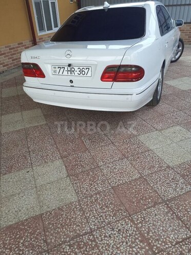 Mercedes E 240 2001, 250,000 km - 2.4 l - Cəbrayıl