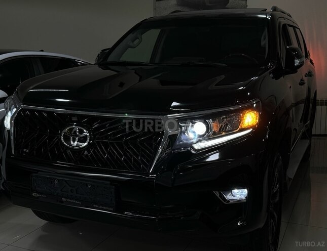Toyota Land Cruiser Prado-21