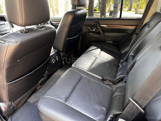 Mitsubishi Pajero 2008, 140,000 km - 3.0 l - Quba