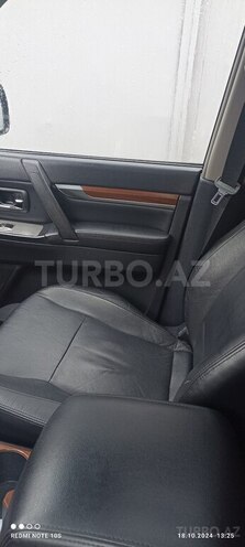 Mitsubishi Pajero 2008, 140,000 km - 3.0 l - Quba