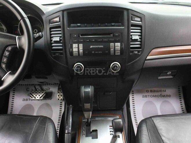 Mitsubishi Pajero 2008, 140,000 km - 3.0 l - Quba