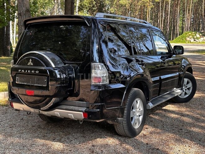 Mitsubishi Pajero 2008, 140,000 km - 3.0 l - Quba