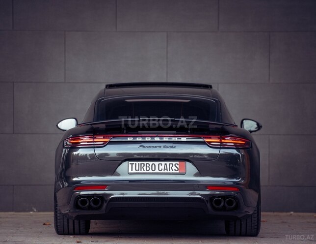 Porsche Panamera Turbo-6