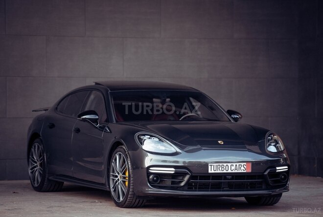 Porsche Panamera Turbo-3