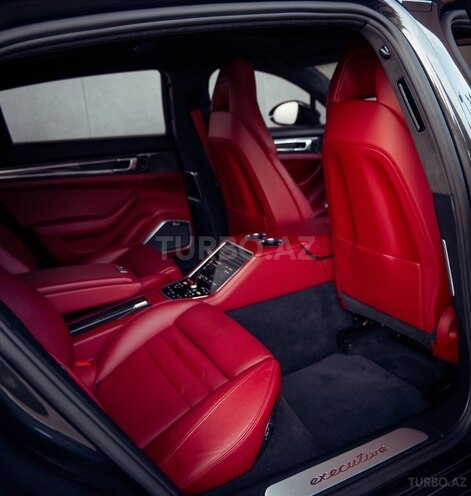 Porsche Panamera Turbo-19