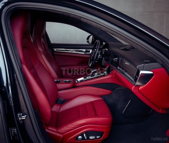 Porsche Panamera Turbo-18