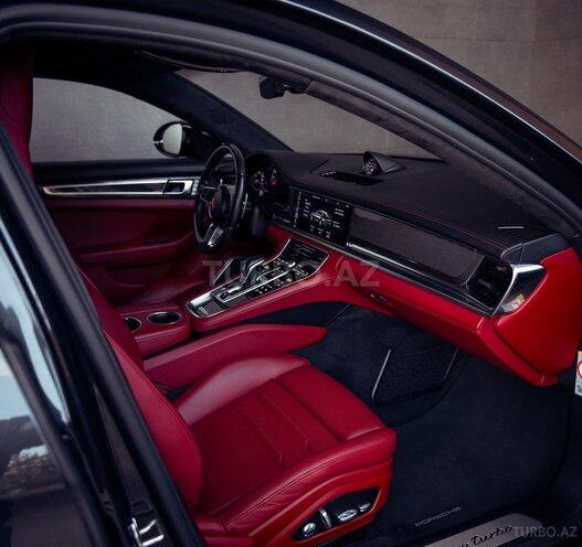 Porsche Panamera Turbo-16
