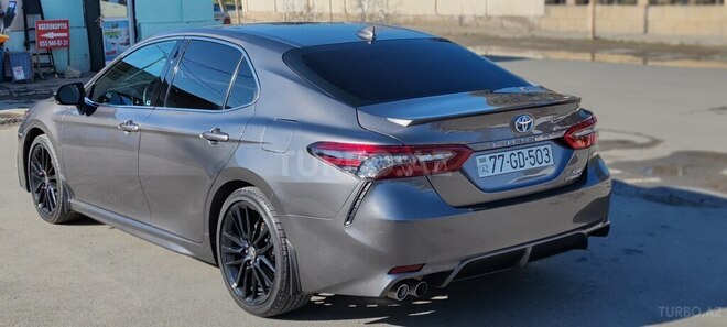 Toyota Camry-6
