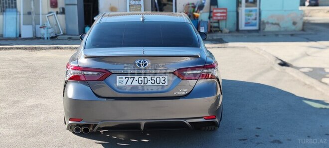 Toyota Camry-7