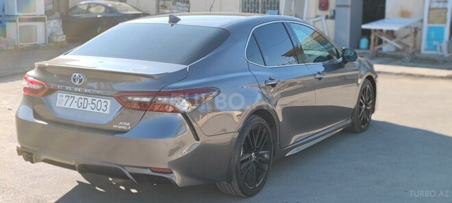 Toyota Camry-8