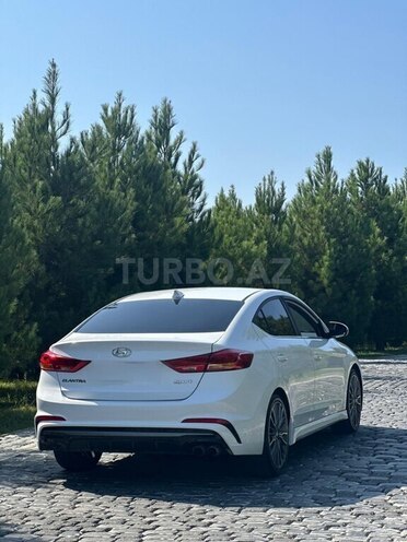Hyundai Elantra 2016, 175,418 km - 1.6 l - Şəmkir