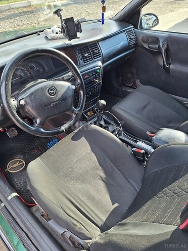 Opel Vectra 1997, 466,536 km - 2.0 l - Goranboy