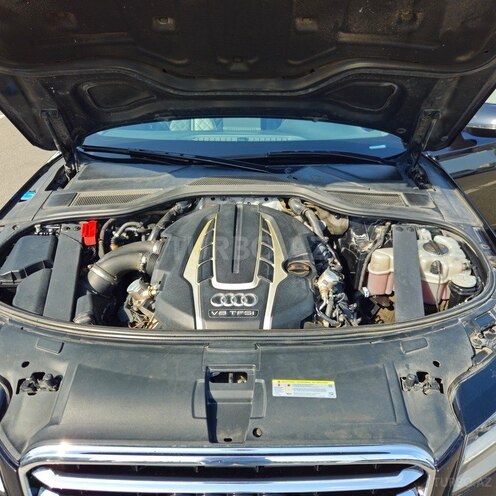 Audi A8 2013, 165,200 km - 4.0 l - Bakı