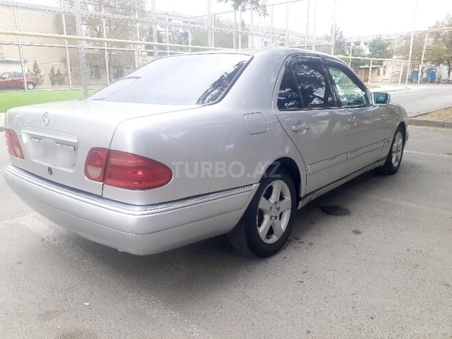 Mercedes E 240 1999, 298,000 km - 2.4 л - Sumqayıt