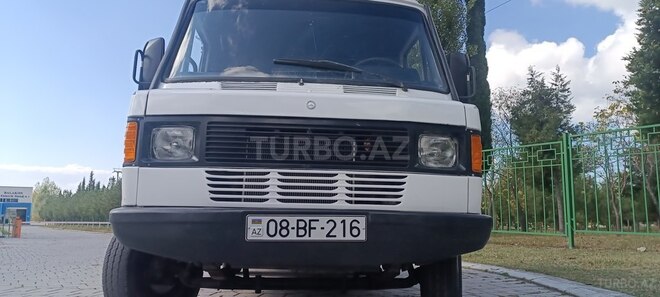 Mercedes 208 D 1992, 300,000 km - 2.5 l - Balakən