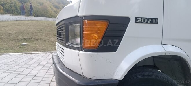 Mercedes 208 D 1992, 300,000 km - 2.5 l - Balakən