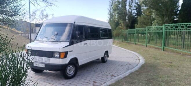 Mercedes 208 D 1992, 300,000 km - 2.5 l - Balakən
