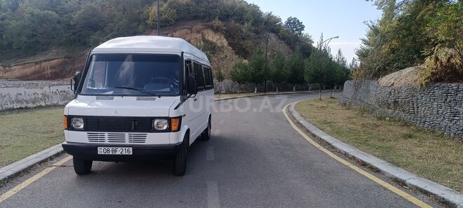 Mercedes 208 D 1992, 300,000 km - 2.5 l - Balakən