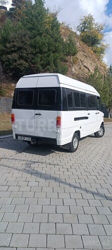 Mercedes 208 D 1992, 300,000 km - 2.5 l - Balakən