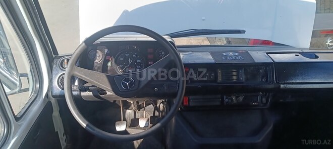 Mercedes 208 D 1992, 300,000 km - 2.5 l - Balakən