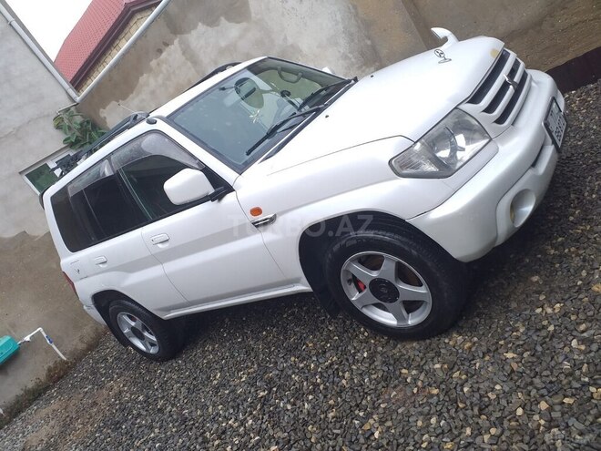 Mitsubishi Pajero io 2002, 315,171 km - 2.0 l - Bakı