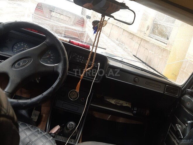 LADA (VAZ) 2107 1984, 99,456 km - 1.5 l - Salyan