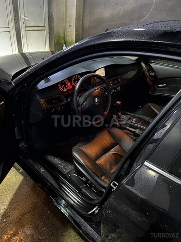 BMW 528 2006, 240,000 km - 2.5 l - Bakı
