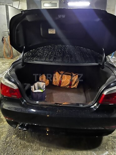 BMW 528 2006, 240,000 km - 2.5 l - Bakı