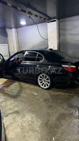 BMW 528 2006, 240,000 km - 2.5 l - Bakı