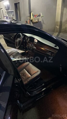 BMW 528 2006, 240,000 km - 2.5 l - Bakı