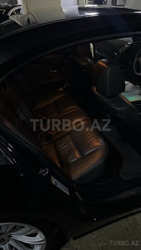 BMW 528 2006, 240,000 km - 2.5 l - Bakı
