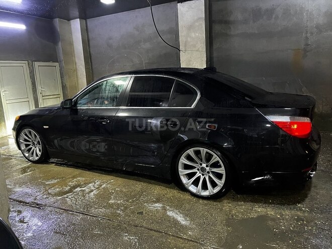 BMW 528 2006, 240,000 km - 2.5 l - Bakı
