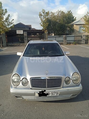 Mercedes E 240 1998, 354,997 km - 2.4 л - Zaqatala