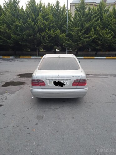 Mercedes E 240 1998, 354,997 km - 2.4 л - Zaqatala