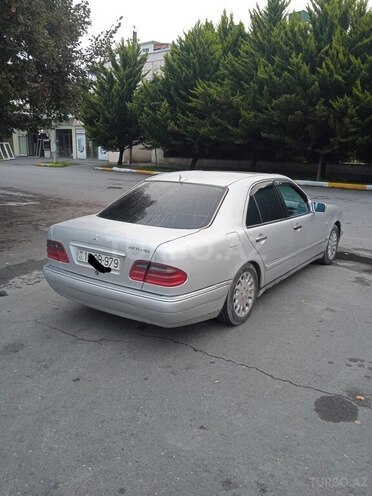 Mercedes E 240 1998, 354,997 km - 2.4 л - Zaqatala