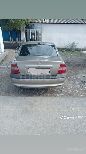 Opel Vectra 1998, 18,000 km - 2.0 l - Oğuz