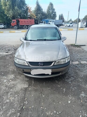 Opel Vectra 1998, 18,000 km - 2.0 l - Oğuz