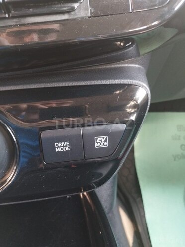 Toyota Prius 2019, 97,000 km - 1.8 л - Bakı