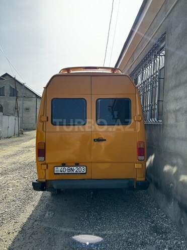 Mercedes 208 D 1992, 347,000 km - 2.3 l - Quba