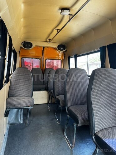 Mercedes 208 D 1992, 347,000 km - 2.3 l - Quba