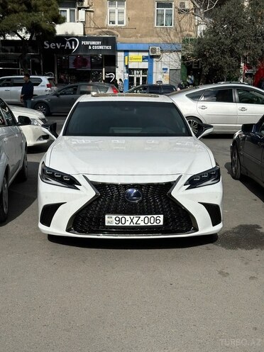 Lexus ES 300h 2021, 41,000 km - 2.5 l - Bakı