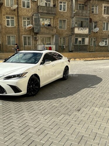 Lexus ES 300h 2021, 41,000 km - 2.5 l - Bakı