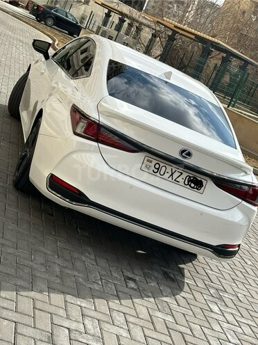 Lexus ES 300h 2021, 41,000 km - 2.5 l - Bakı