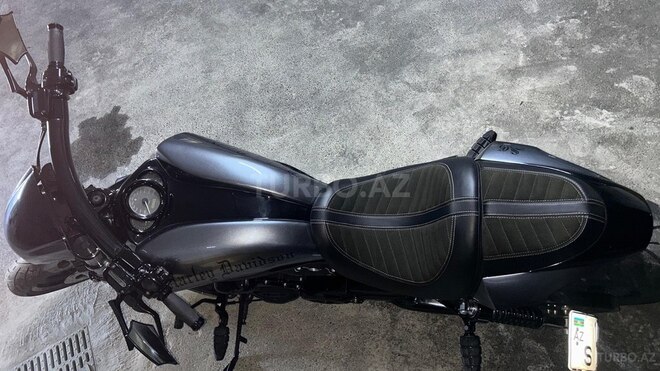 Harley-Davidson Night Rod-3