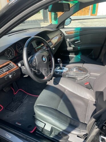 BMW 523 2009, 270,000 km - 2.5 л - Bakı
