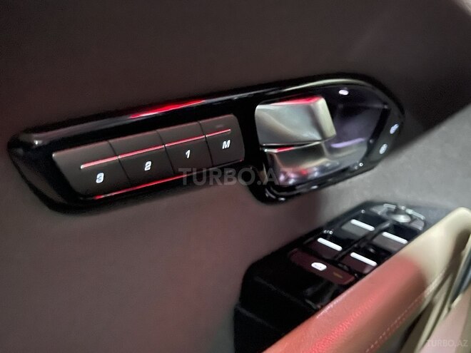 Land Rover RR Evoque 2017, 94,000 km - 2.0 л - Bakı